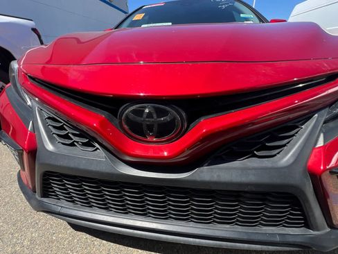 Used 2022 Toyota Camry SE FWD image 12