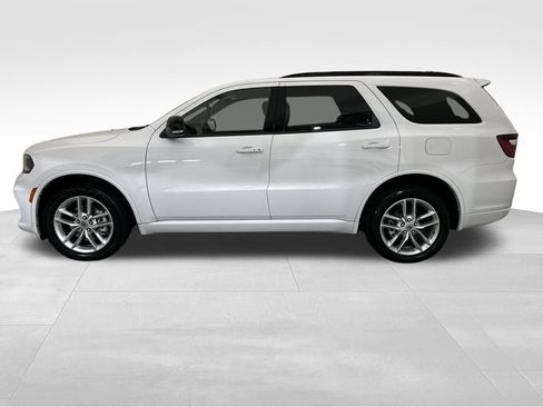 Used 2024 Dodge Durango GT image 2