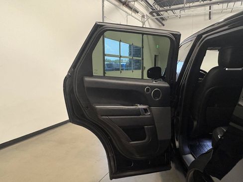Used 2018 Land Rover Range Rover Sport HSE AWD/4WD image 34