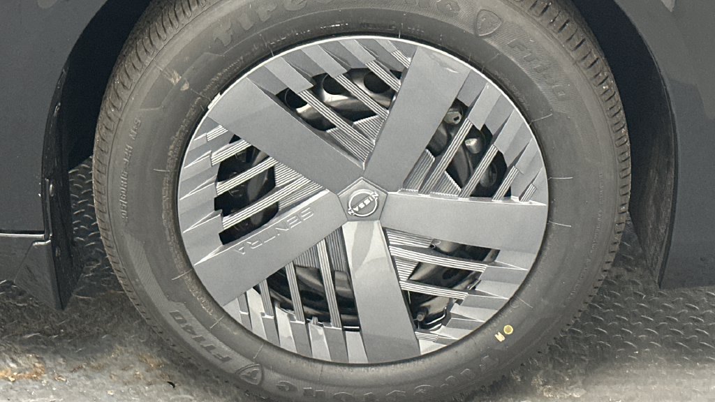 New 2027 Nissan Sentra S w/ Floor Mat Package FWD image 16