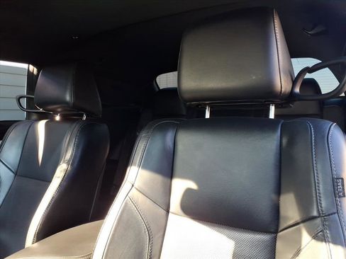 Used 2015 Dodge Challenger SXT Plus w/ Driver Convenience Group image 7