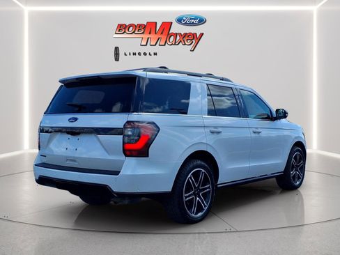 Used 2019 Ford Expedition Limited w/ Equipment Group 303A AWD/4WD image 4