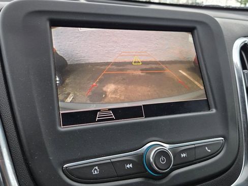 Used 2024 Chevrolet Equinox LT AWD/4WD image 12