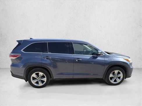 Used 2016 Toyota Highlander Limited FWD image 5