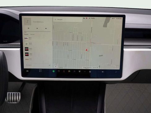 Used 2021 Tesla Model S Plaid image 20