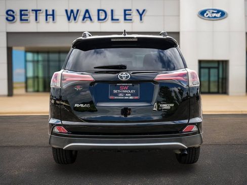 Used 2018 Toyota RAV4 Limited FWD image 6