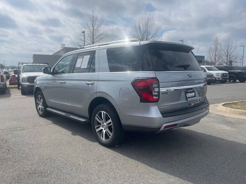 Used 2024 Ford Expedition Limited image 5