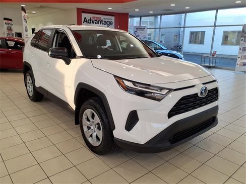 New 2025 Toyota RAV4 LE image 5