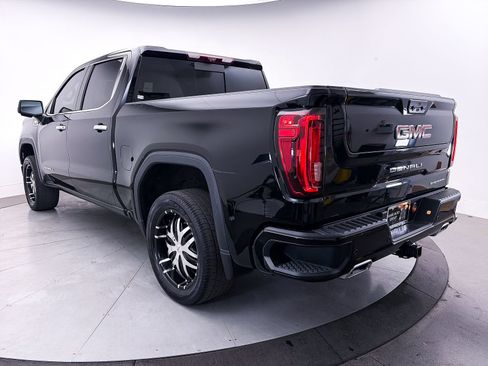 Used 2023 GMC Sierra 1500 Denali w/ Denali Reserve Package AWD/4WD image 17