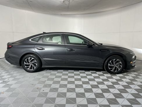 Used 2026 Hyundai Sonata Blue FWD image 9