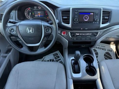 Used 2016 Honda Pilot LX image 3
