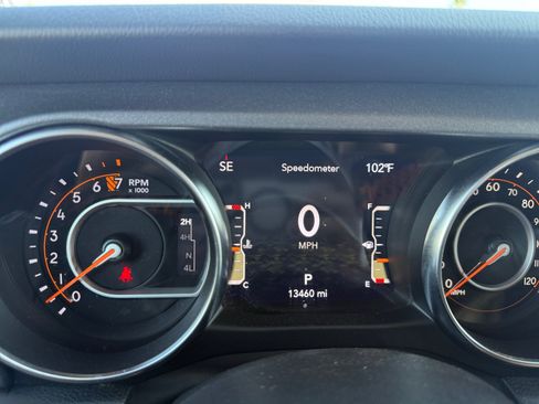 Used 2023 Jeep Gladiator Mojave AWD/4WD image 21