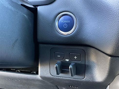 Used 2024 Toyota Tundra Limited image 17