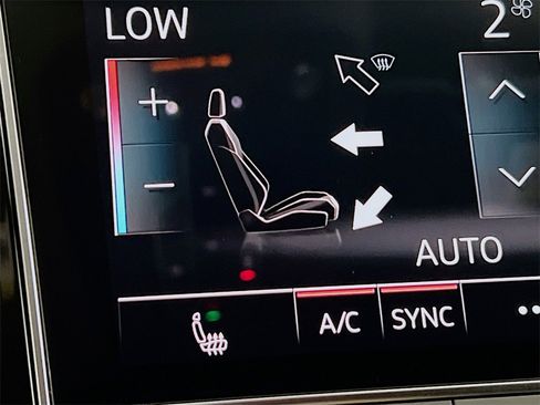 New 2025 Audi Q8 Premium image 23