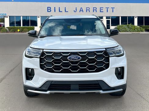 New 2026 Ford Explorer Platinum w/ LUX Leather Package AWD/4WD image 2