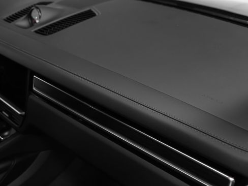 Certified 2021 Porsche Cayenne GTS AWD/4WD image 26