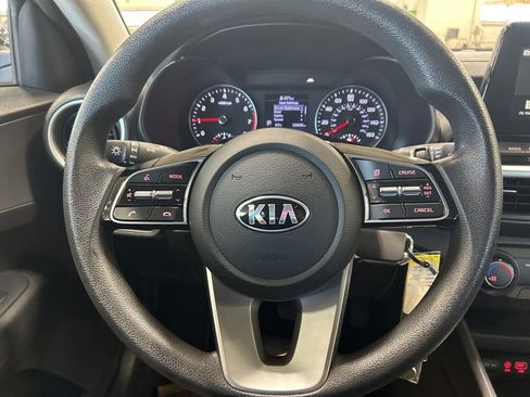 Certified 2020 Kia Forte LXS image 13