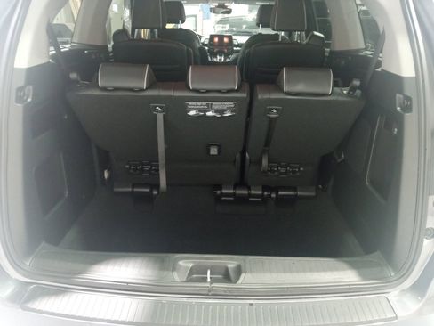 Used 2023 Honda Odyssey Elite image 9