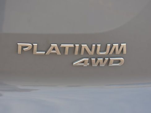Used 2022 Nissan Pathfinder Platinum w/ Lighting Package (N93) AWD/4WD image 7