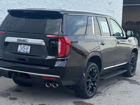 Used 2023 GMC Yukon Denali AWD/4WD image 7