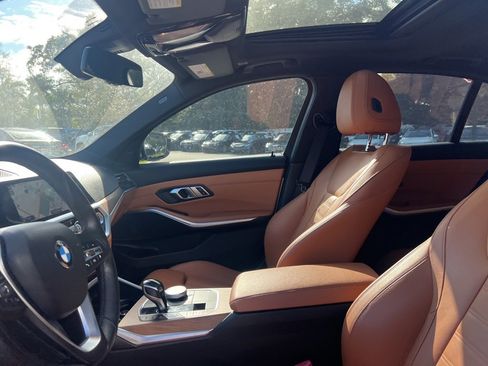 Used 2020 BMW 330i Sedan w/ Convenience Package image 24