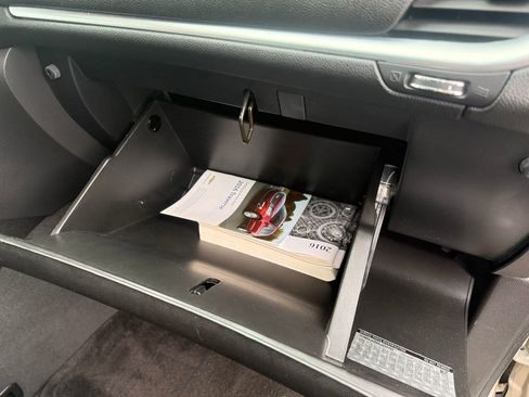 Used 2016 Chevrolet Traverse LTZ image 37