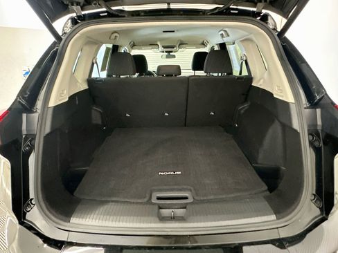 Used 2026 Nissan Rogue SV AWD/4WD image 29