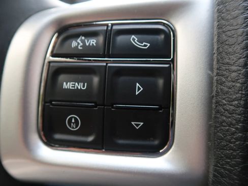 Used 2014 Dodge Avenger SXT FWD image 39