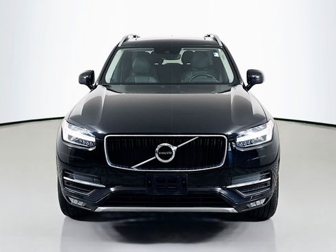 Used 2018 Volvo XC90 T5 Momentum w/ Momentum Plus Package AWD/4WD image 6
