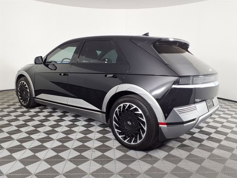 Used 2024 Hyundai Ioniq 5 Limited image 6