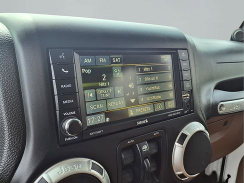 Used 2014 Jeep Wrangler Unlimited Sahara w/ Connectivity Group image 9