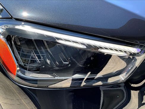 Used 2025 Mercedes-Benz GLE 450e 4MATIC image 28