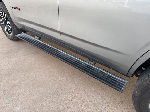 Used 2024 GMC Yukon AT4 w/ Technology Package image 11