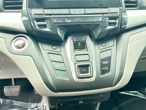 Used 2019 Honda Odyssey EX-L image 18