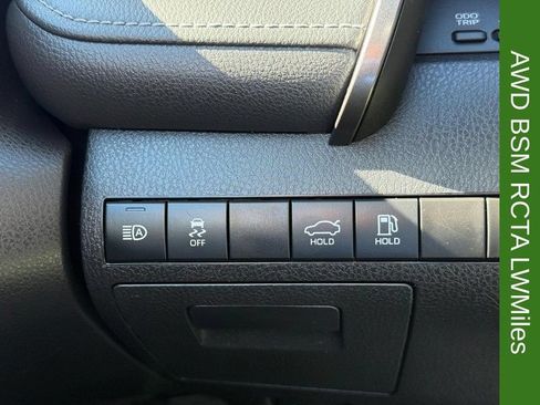 Used 2023 Toyota Camry SE w/ Convenience Package AWD/4WD image 29