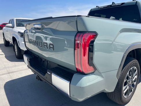 Used 2025 Toyota Tundra Limited AWD/4WD image 4