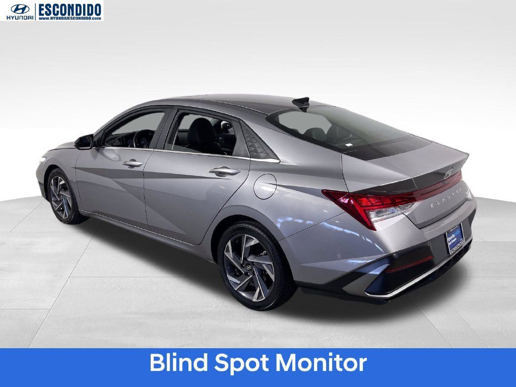 Certified 2025 Hyundai Elantra Limited FWD image 6