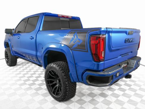 Used 2024 GMC Sierra 1500 AT4 w/ Technology Package image 9