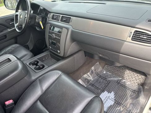 Used 2013 Chevrolet Silverado 1500 LTZ w/ LTZ White Diamond Edition image 28