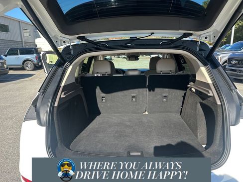 Certified 2022 Lincoln Corsair FWD w/ Equipment Group 101A image 28