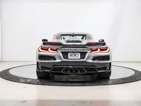Used 2023 Chevrolet Corvette Z06 RWD image 3