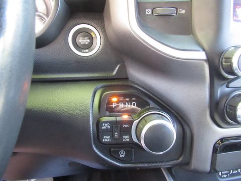 Used 2021 RAM 1500 Big Horn AWD/4WD image 23