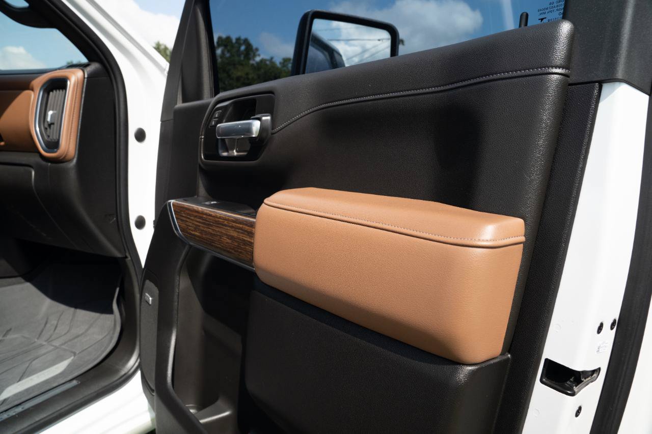 Used 2022 Chevrolet Silverado 3500 High Country w/ Safety Package II AWD/4WD image 43