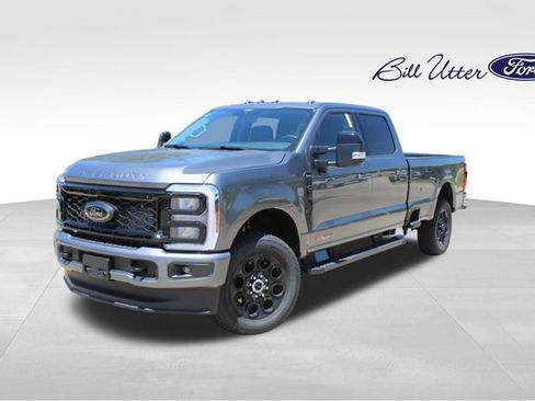 New 2026 Ford F350 Lariat w/ Black Appearance Package AWD/4WD image 1