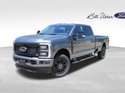 New 2026 Ford F350 Lariat w/ Black Appearance Package