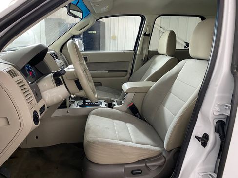 Used 2011 Ford Escape 4WD Hybrid image 4