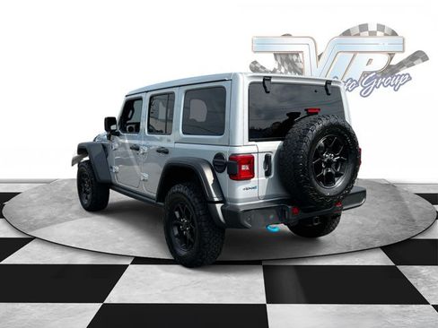 Used 2024 Jeep Wrangler Unlimited AWD/4WD image 5