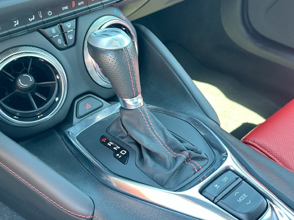 Used 2022 Chevrolet Camaro SS RWD image 16
