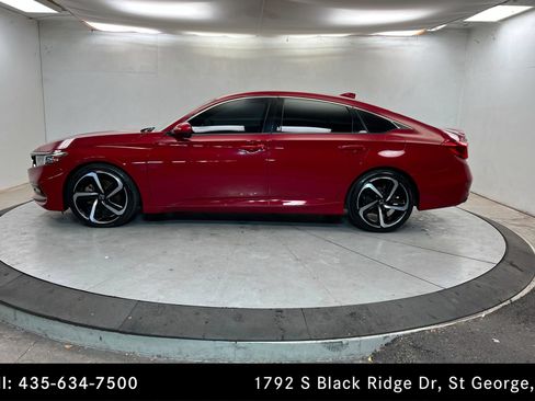Used 2019 Honda Accord Sport image 2
