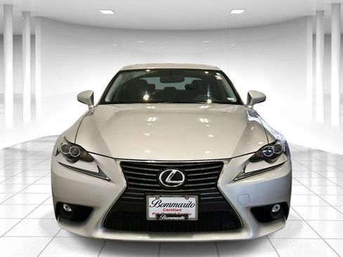 Used 2016 Lexus IS 300 AWD image 5